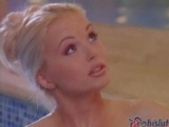 Silvia Saint disrobes and shows us her heavenly body